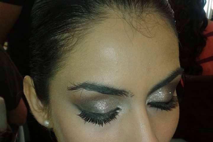 Sandy Luceli Make Up