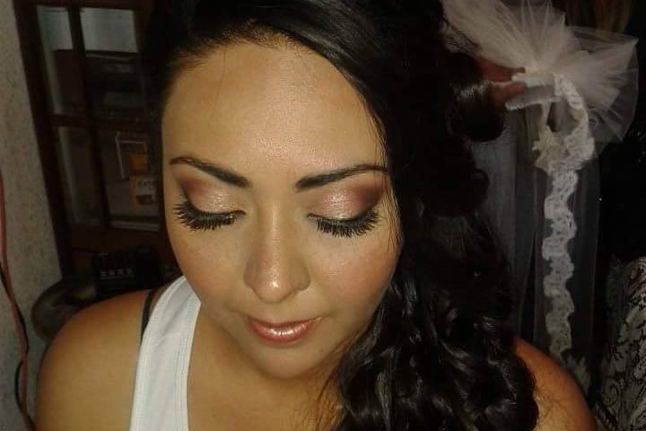 Sandy Luceli Make Up