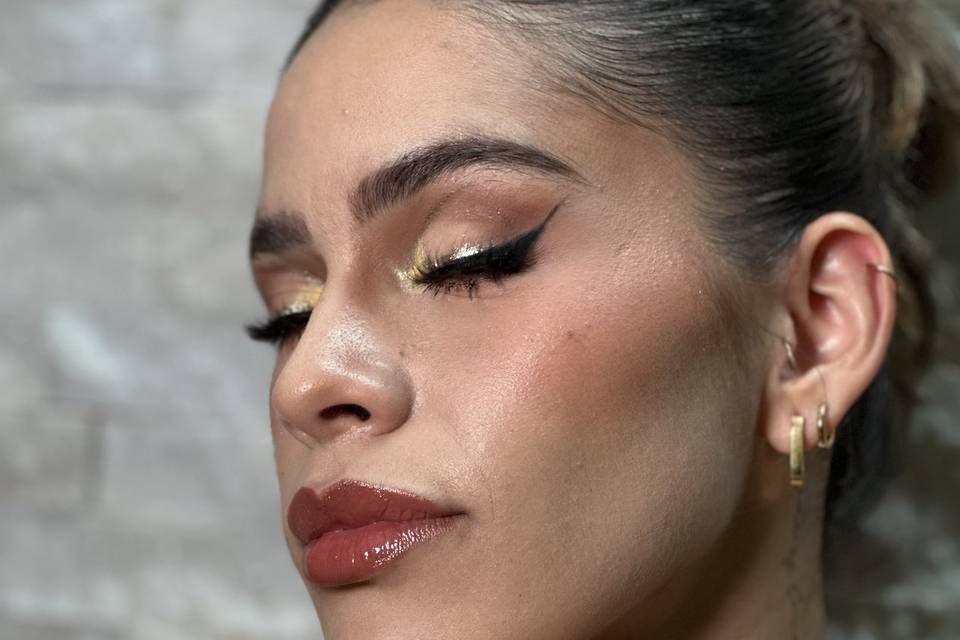 Pris Lazcano Make-up