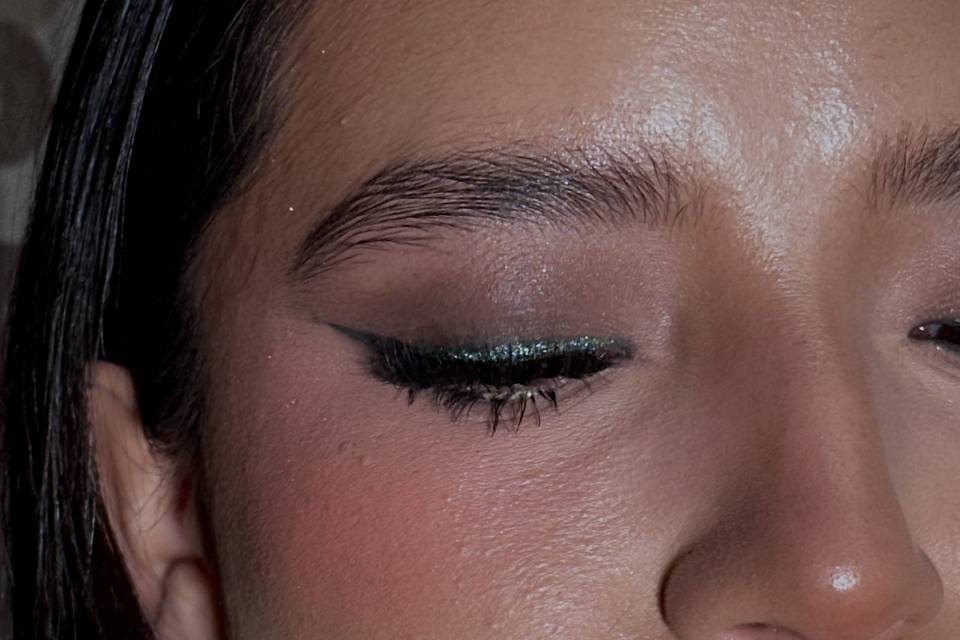 Pris Lazcano Make-up