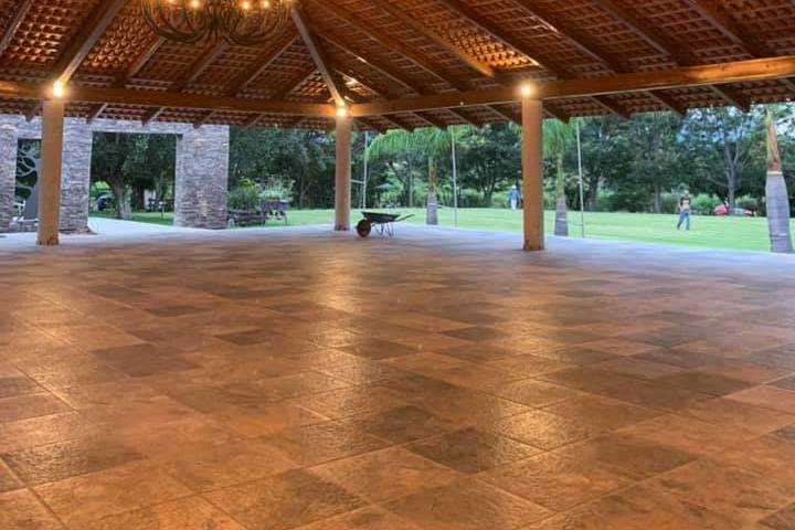 Terraza iluminada