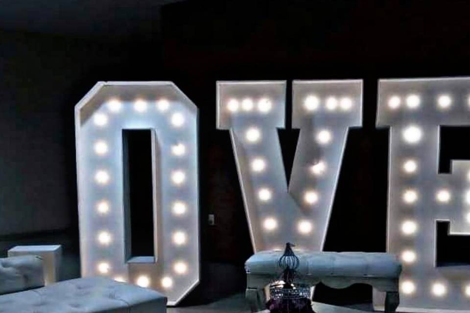 Letras gigantes love