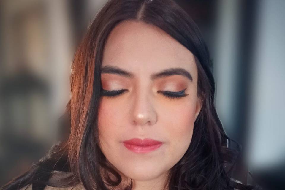 Maquillaje de dama