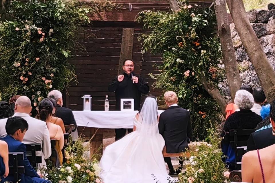 Boda Simbólica - Oficiante de ceremonia