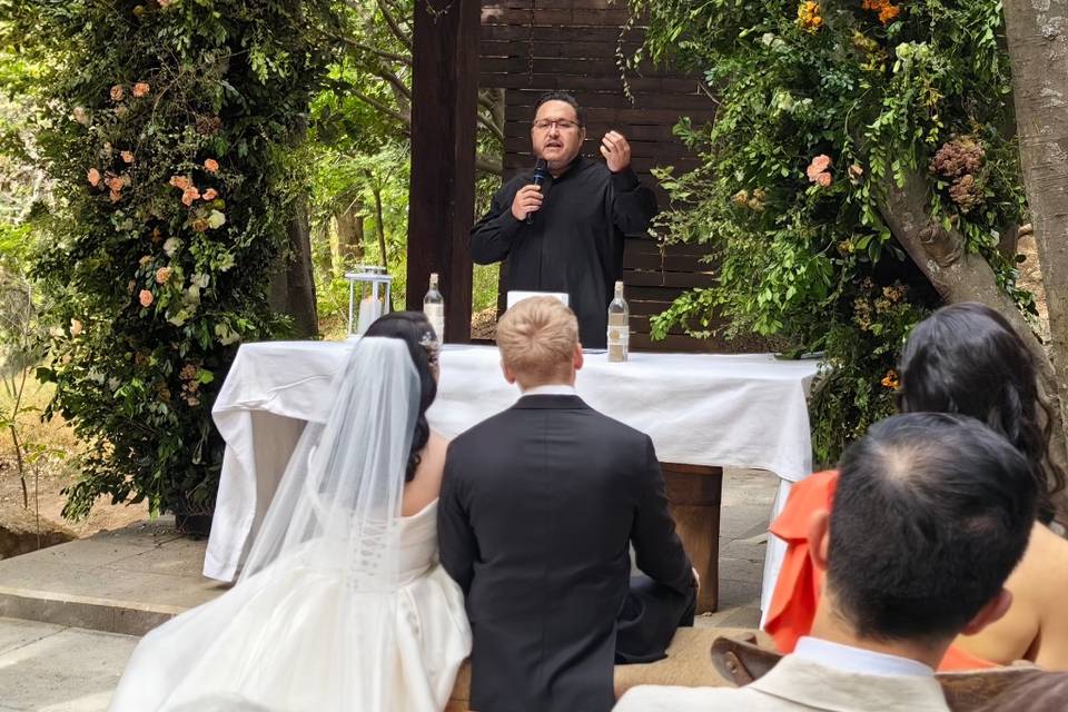 Boda Simbólica - Oficiante de ceremonia