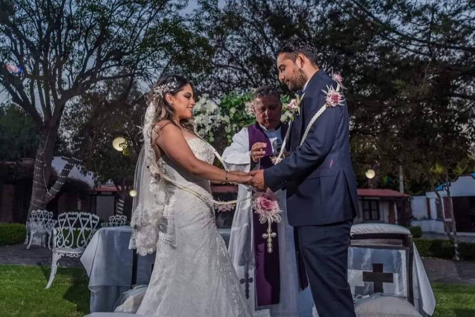 Boda en Hermoso Jardin