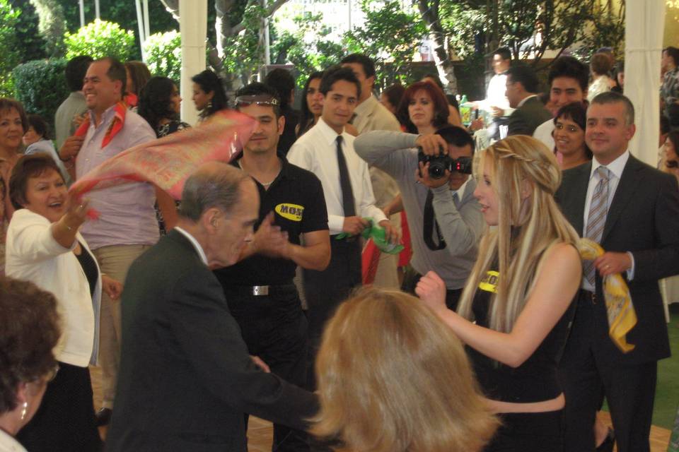 Todos a bailar