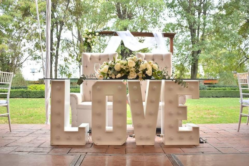 Mesa Love de Novios