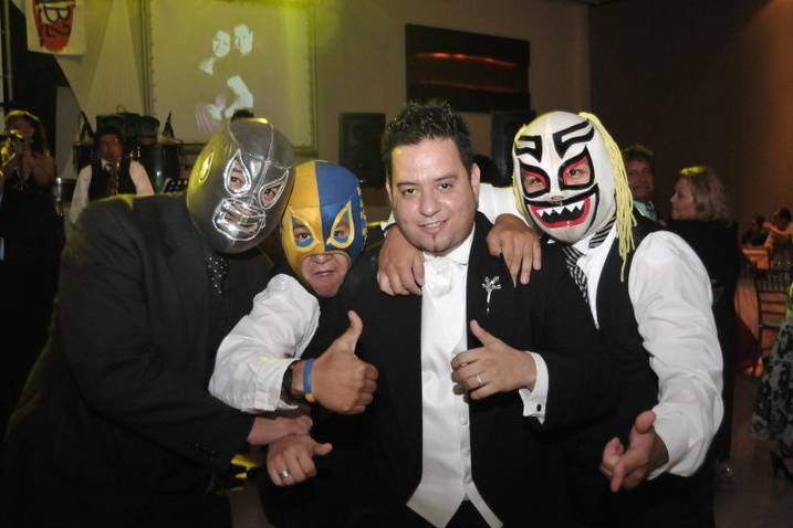 Los luchadores