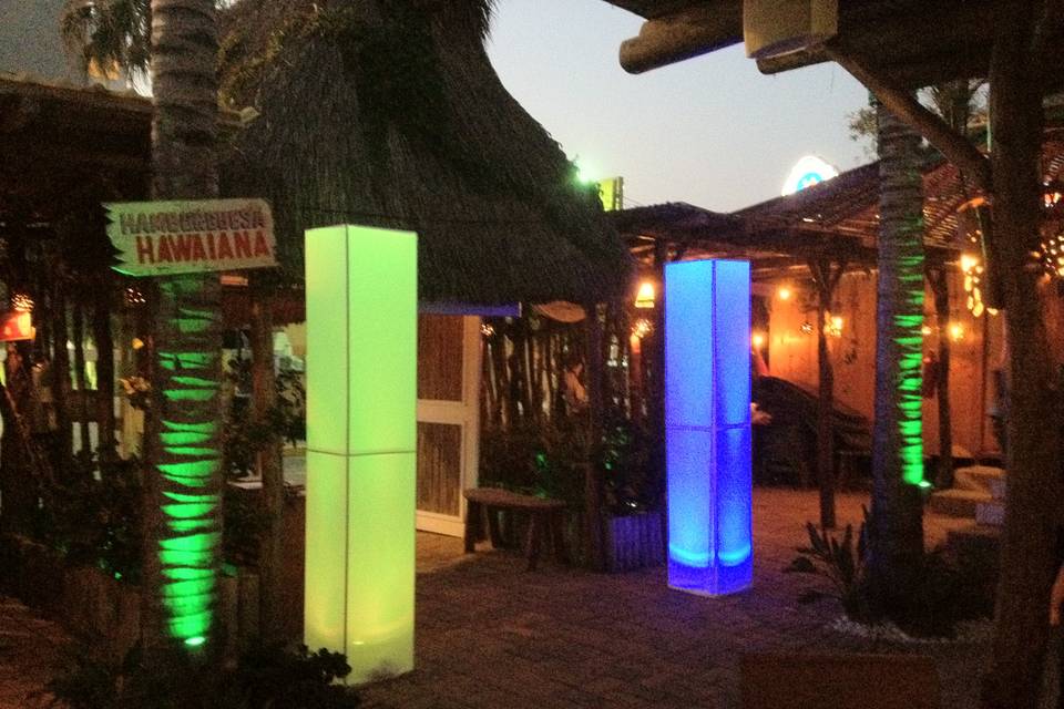 Columnas de 2mts iluminadas