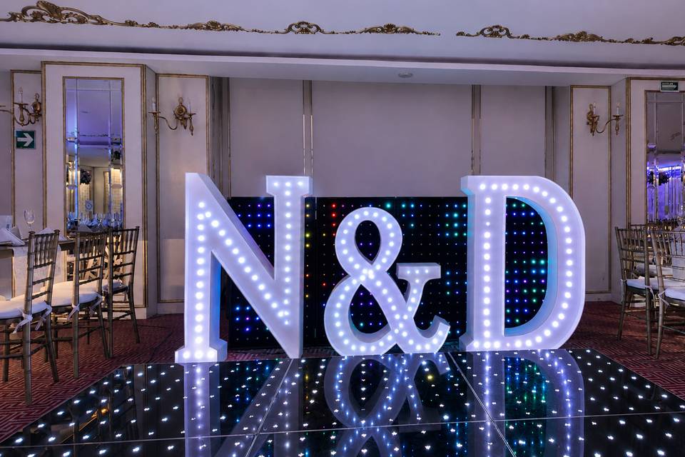 Letras iluminadas