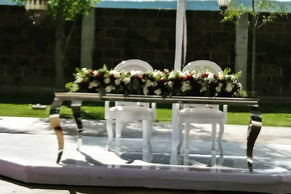 Mesa de novios