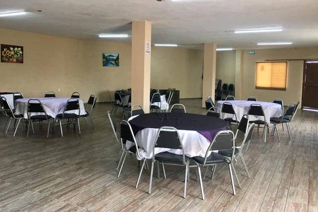 Mobiliario para 80 personas