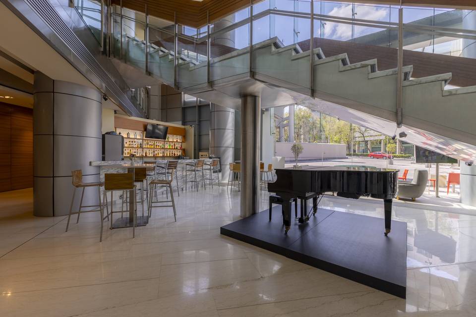 LOBBY BAR