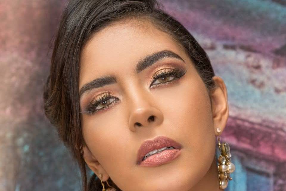 Fernanda Espinoza Maquillaje