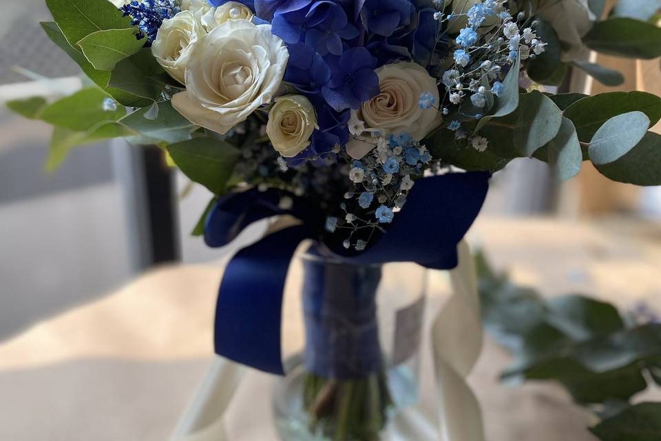 Bouquet principal azul
