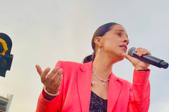 Cantando
