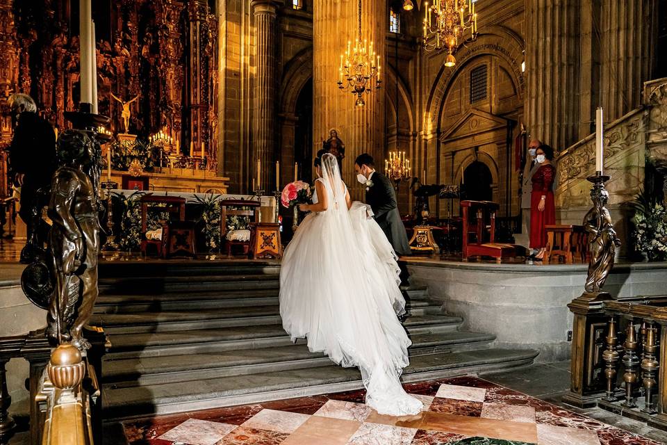 En el altar - catedral cdmx