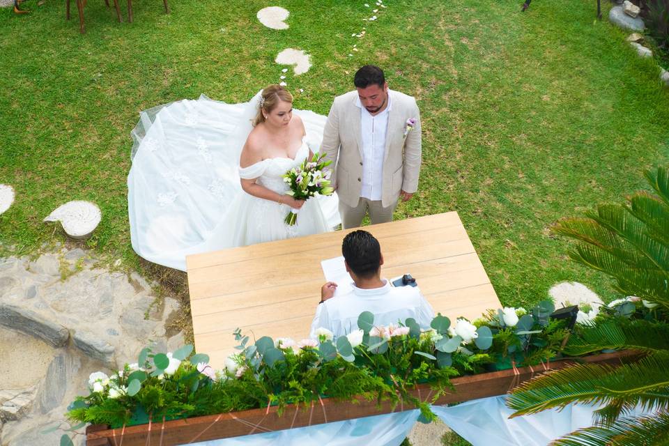 Casa Bichu, Aracely & Carlos