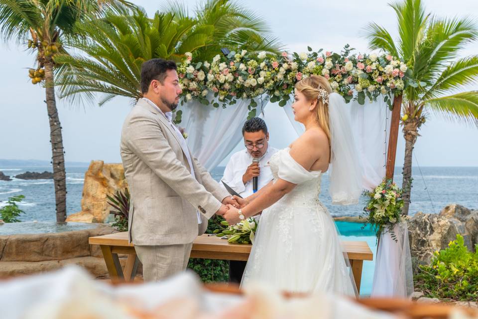 Casa Bichu, Aracely & Carlos