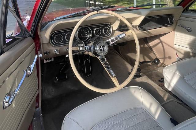 Volante beige