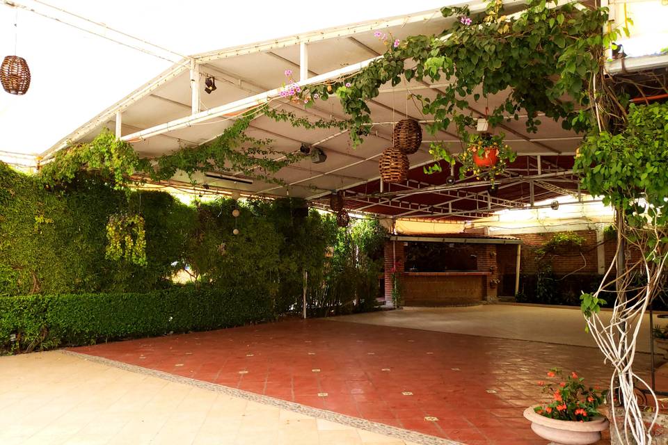 Interior jardín san miguel