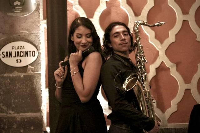 Dueto con saxofón