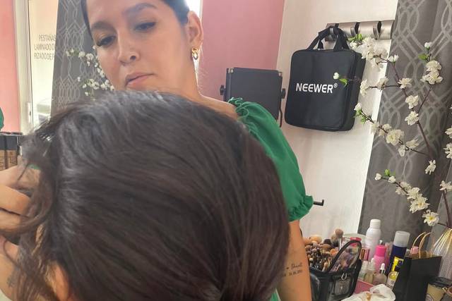 Mariana - Maquillaje y Peinado Profesional