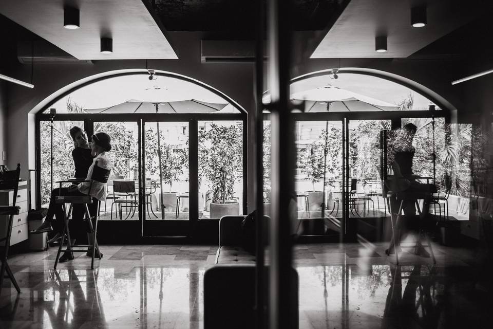 Arreglando a la novia