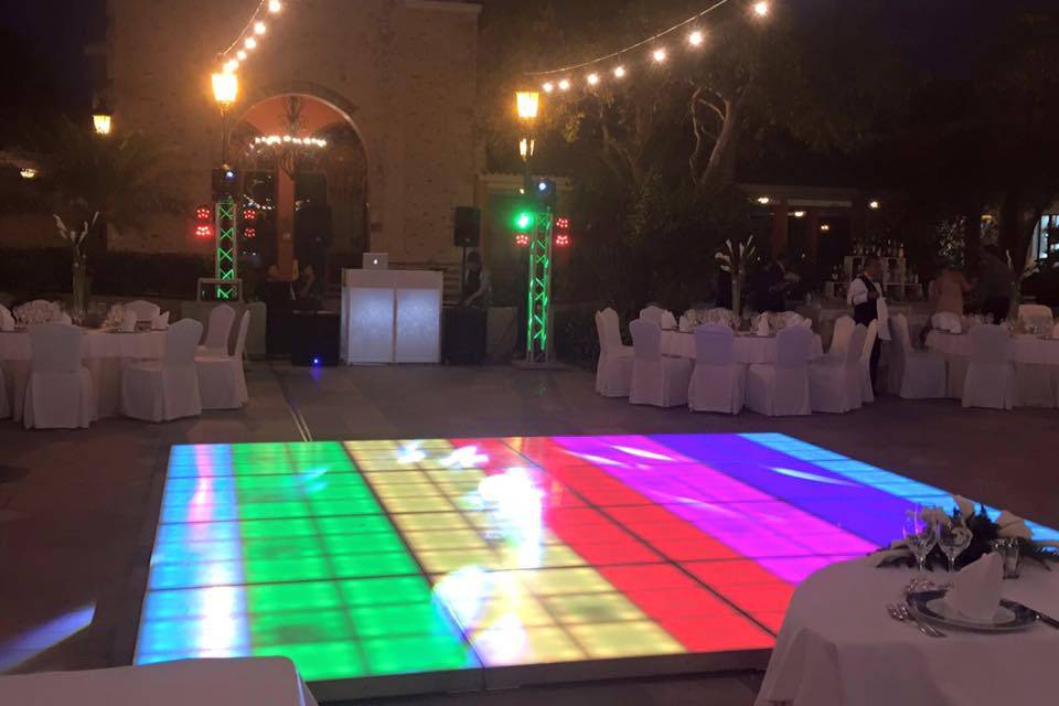 Pista y Dj Booth