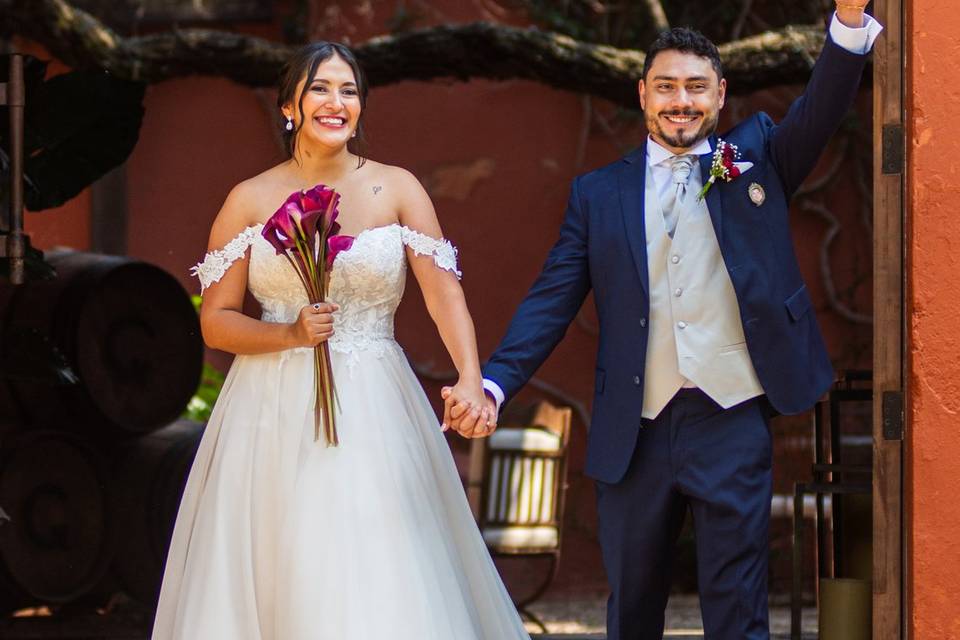 Novios entrando