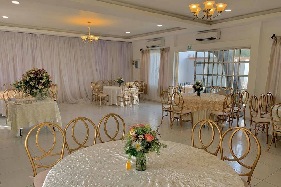 Salón decorado