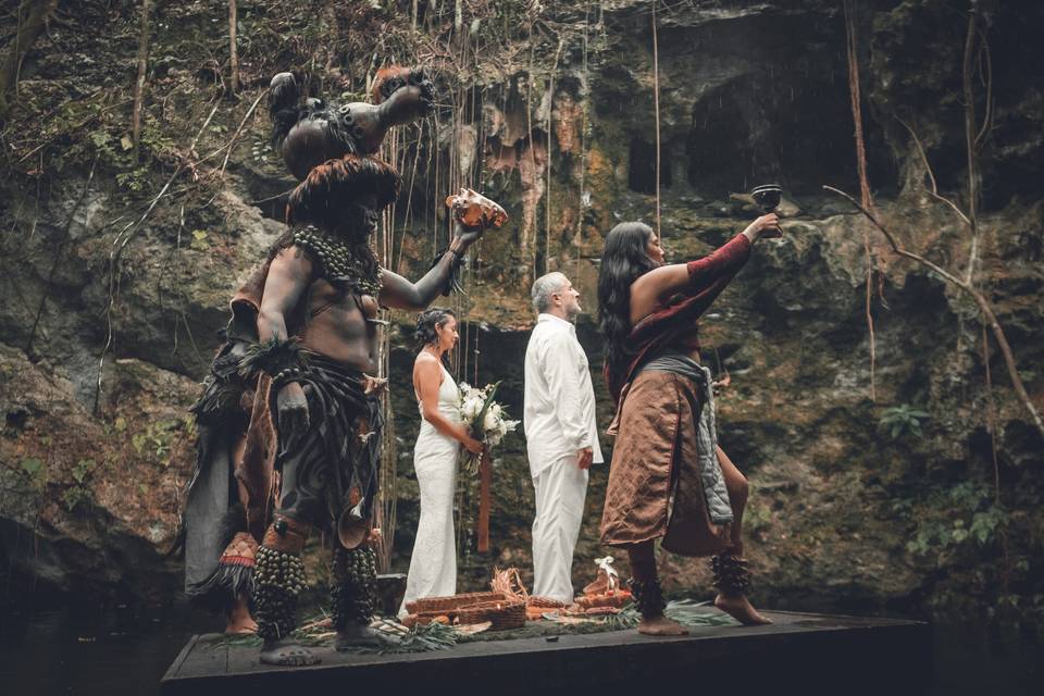 Ceremonia maya cenote
