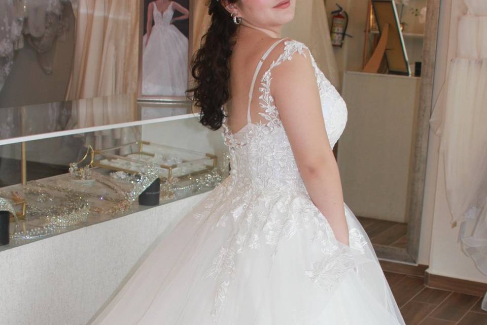 Genoveva Bridal