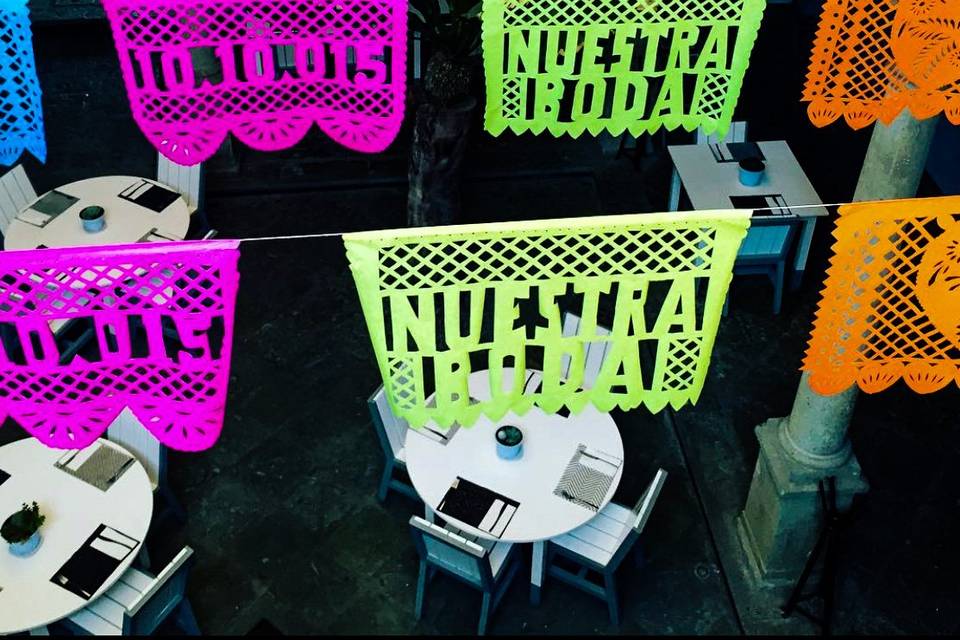 Papel picado en colores