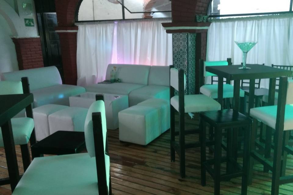 Salon Ejecutivo Lounge