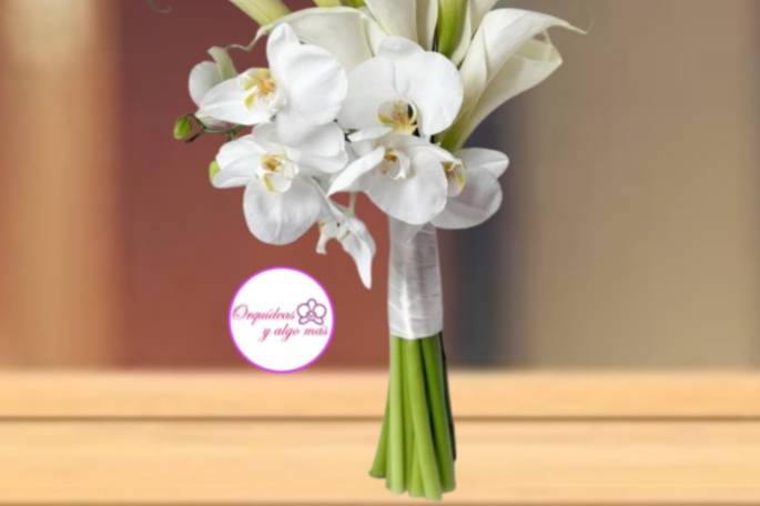 Bouquet de calas y orquídeas