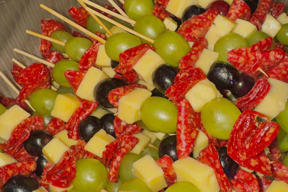 Bandeja de brochetas