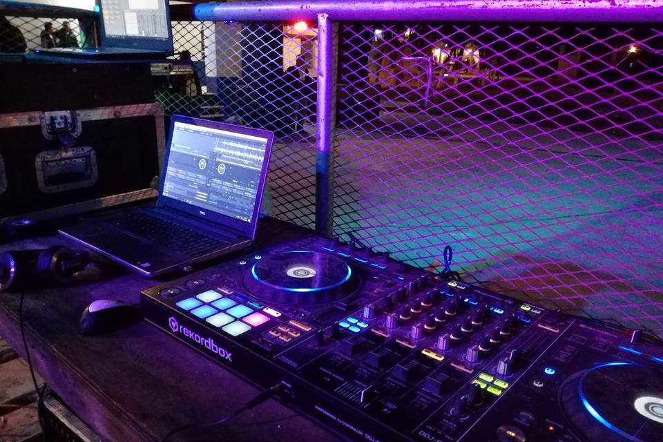 DJ Karlos Mix