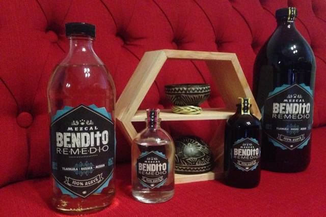 Botellas y botellitas