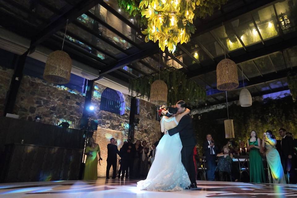 Un Baile Inolvidable