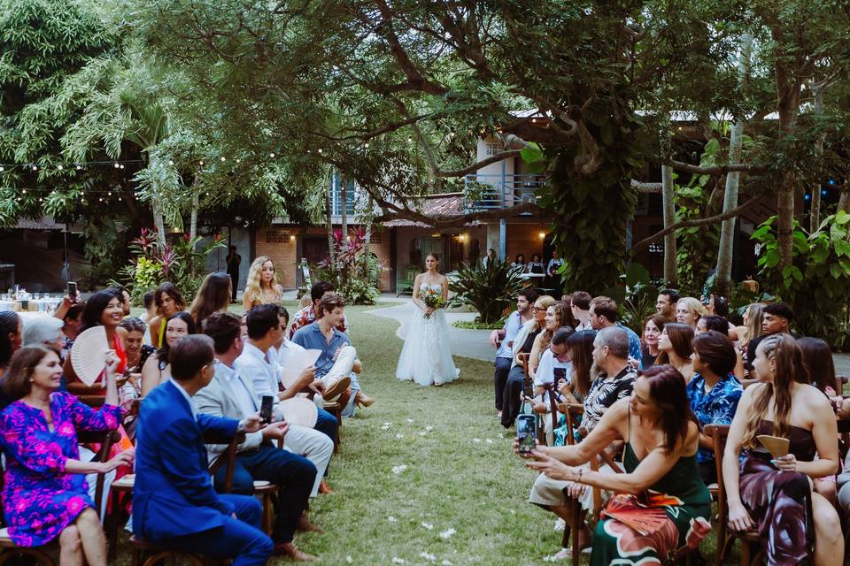 Bride camina