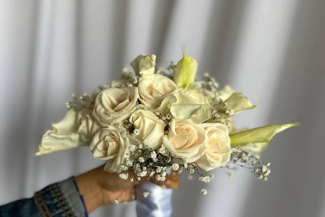 Ramo de novia en tonos blancos
