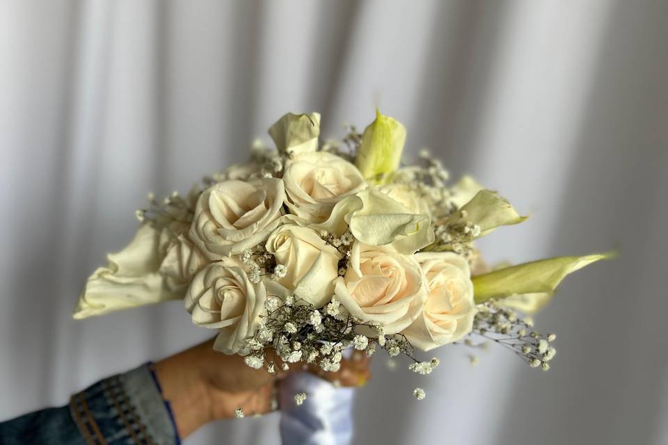 Ramo de novia en tonos blancos