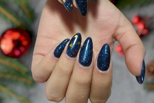 Azul oscuro
