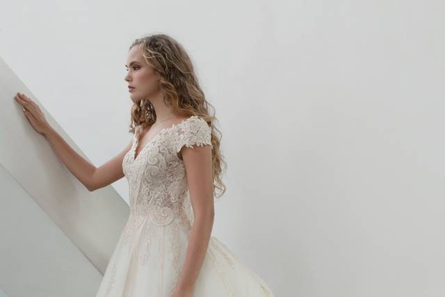 Vestidos de novia online essence 2019