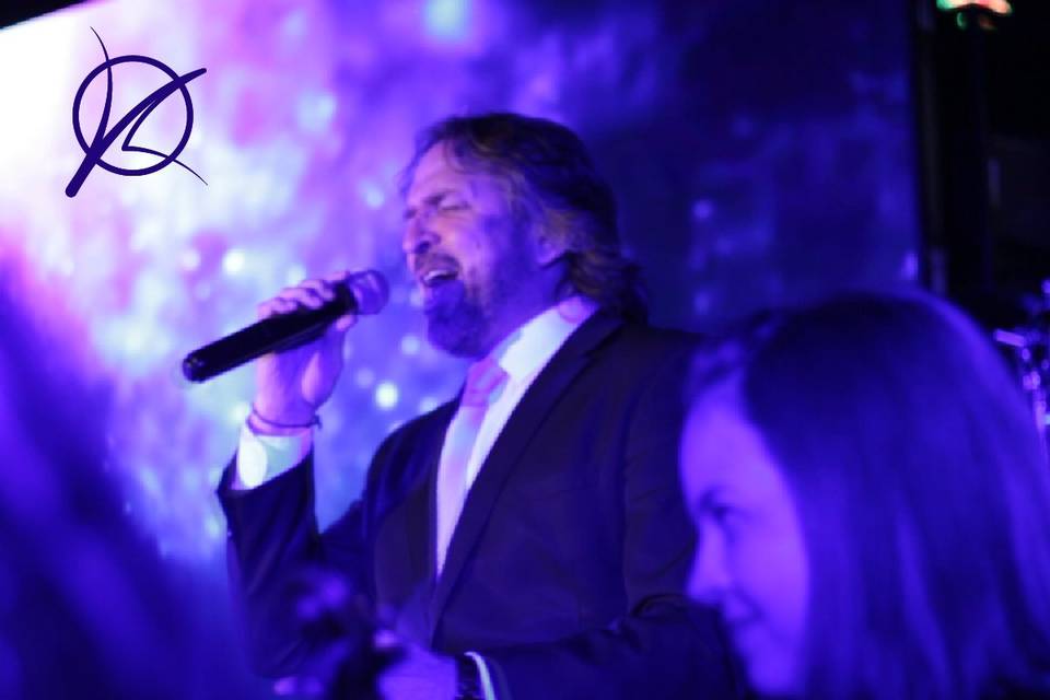 Cantando