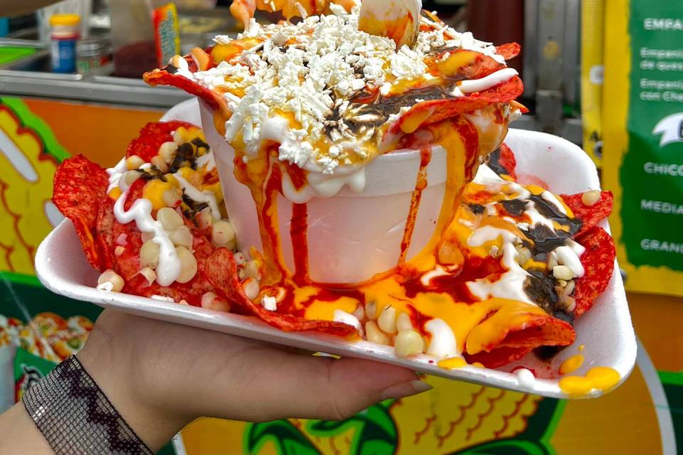 Nachos especiales con elote