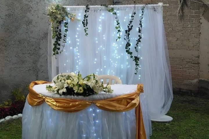 Mesas sencillas para novios