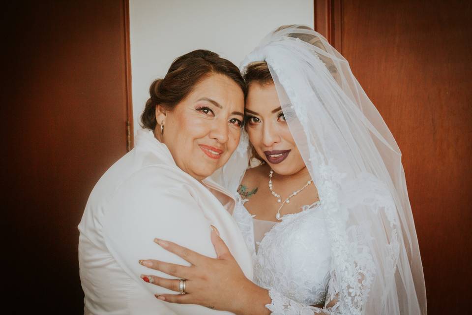 Con su mamá